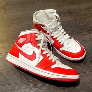 Habanero Red Women’s Nike Air Jordan 1